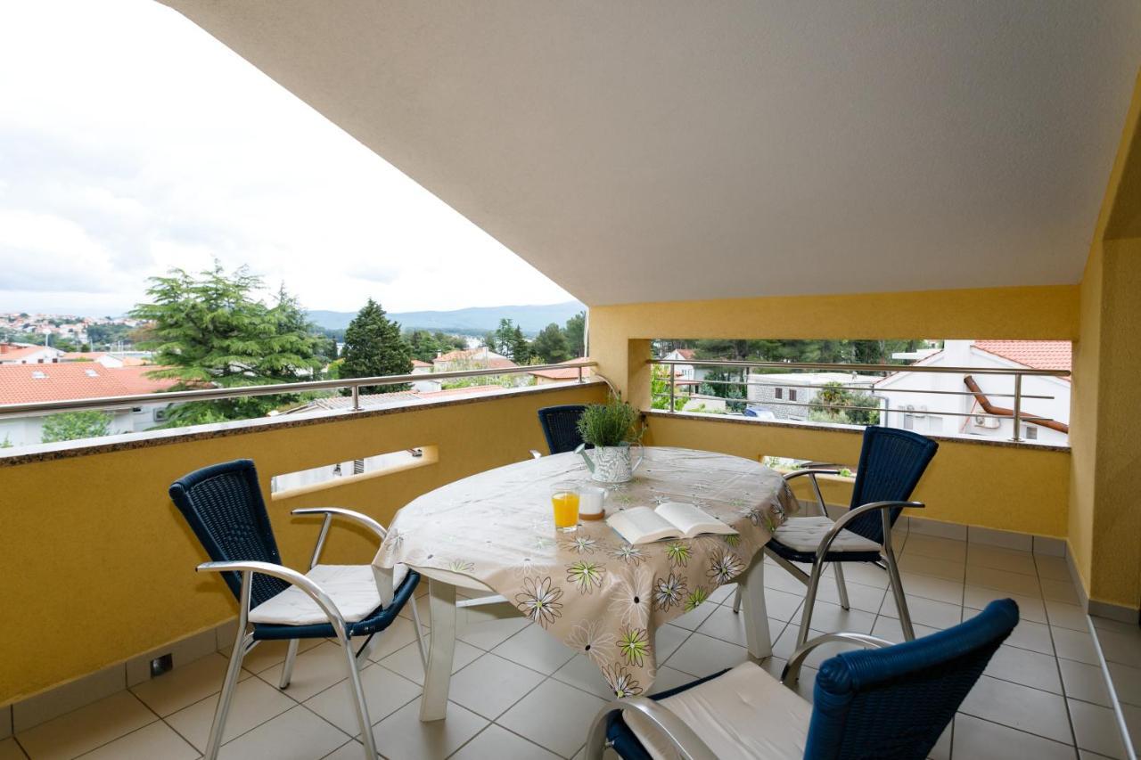 Apartman Sintic Đảo Krk Ngoại thất bức ảnh